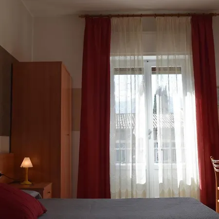 Otel Al Pescatore Brenzone sul Garda